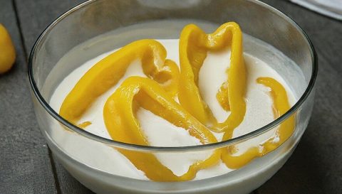 Zuta paprika u pavlaci